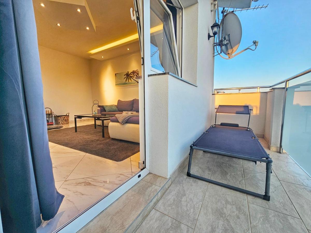 Apartments Jasmin Задар Экстерьер фото